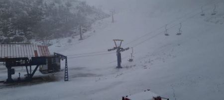 صور : تساقط الثلوج على جبل الشيخ هذا الصباح